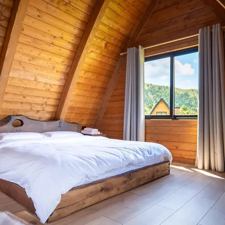 Altus Highland * Tepelenë