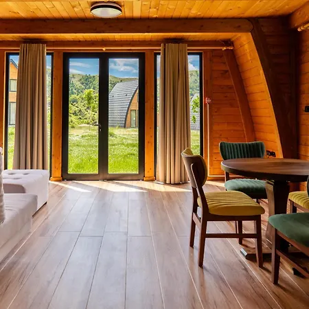 Altus Highland ロッジ *