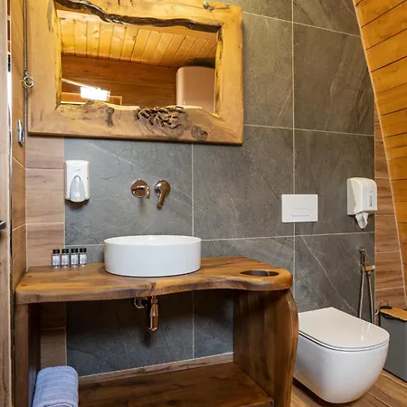 Altus Highland Lodge