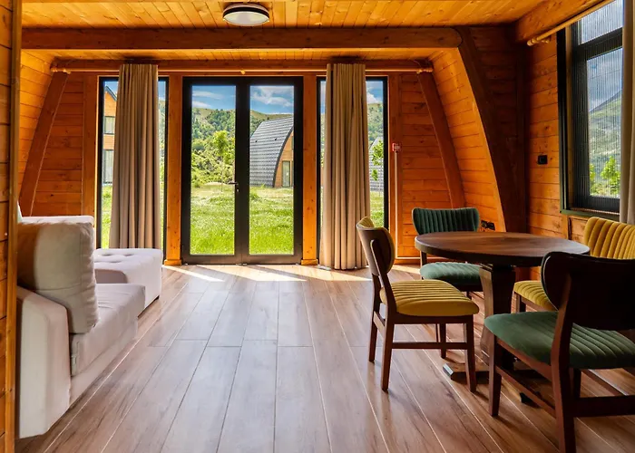 Altus Highland Деревянный коттедж *