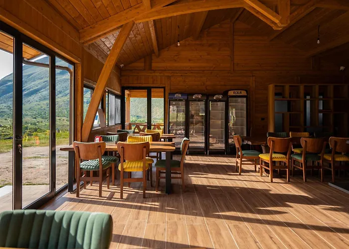 Altus Highland Деревянный коттедж Tepelene